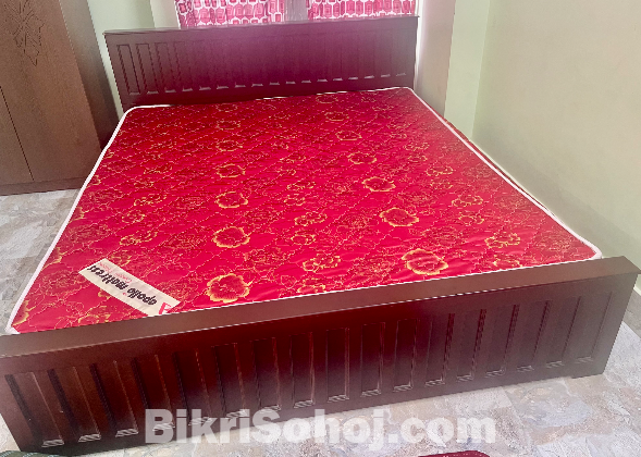 6/7 Melamain Wood Bed with mattress